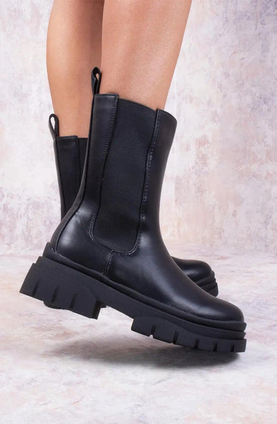 Valina Chelsea Boots