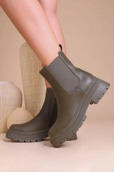 Lionara Chelsea Boots