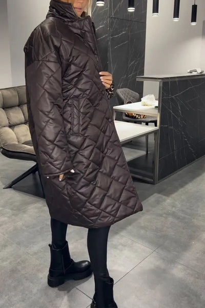 Reversible Elegance – Satin Quilted Coat with Leopard Lining, Perfect for Winter.